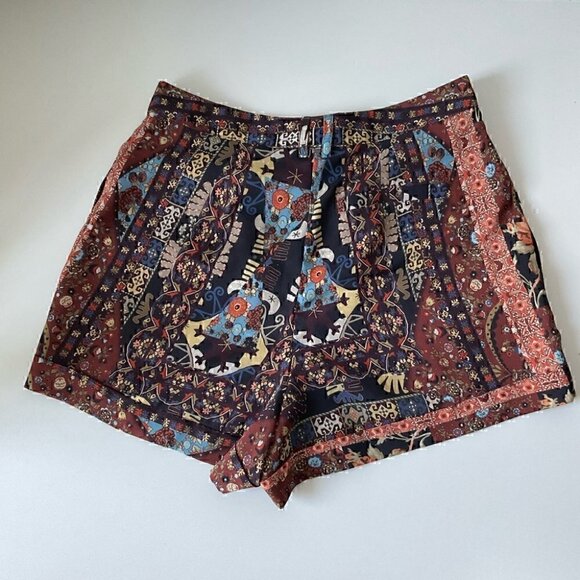 ⭐️HOST PICK ⭐️Topshop  Boho High-Waisted Shorts Size 4 - Picture 2 of 6
